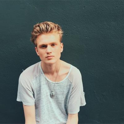  Tristan Evans of The Vamps!
HAPPY BIRTHDAY You\ re older omg Hope you\ll follow me soon
ILYSM 