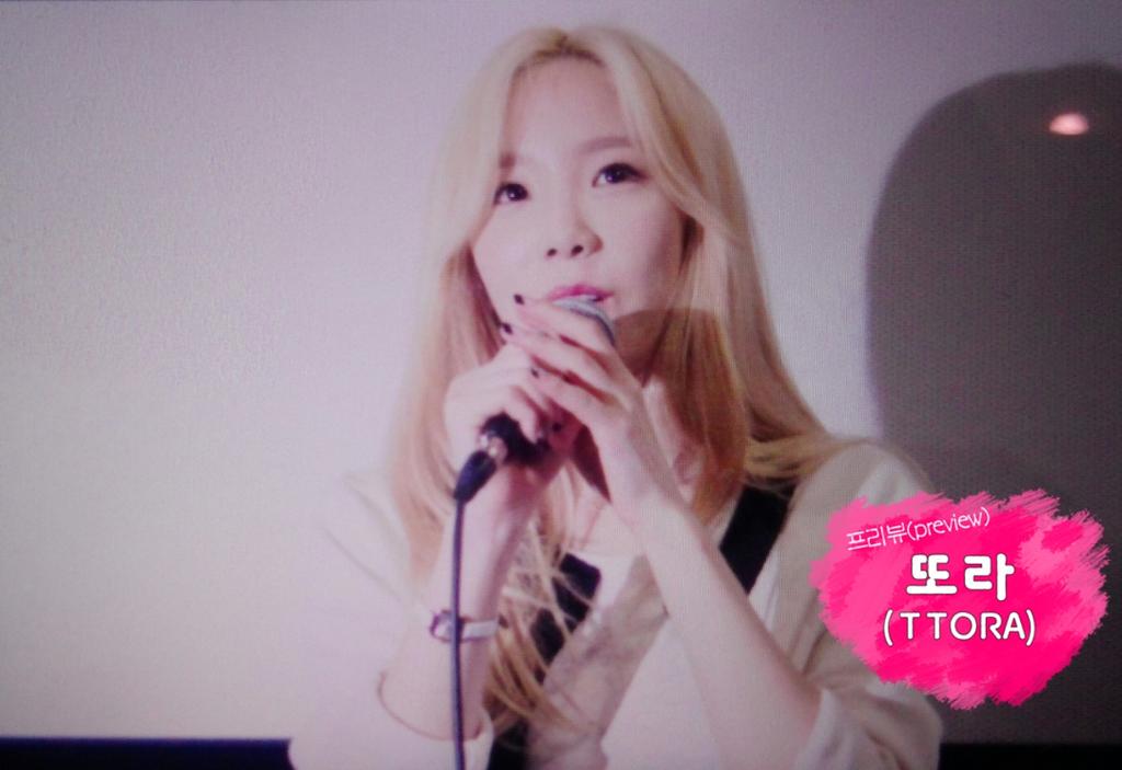 [PIC][15-08-2015]TaeYeon và SooYoung tham dự buổi công chiếu "SMTOWN THE STAGE" vào chiều nay - Page 2 CMcdiq1UYAAz0Tz