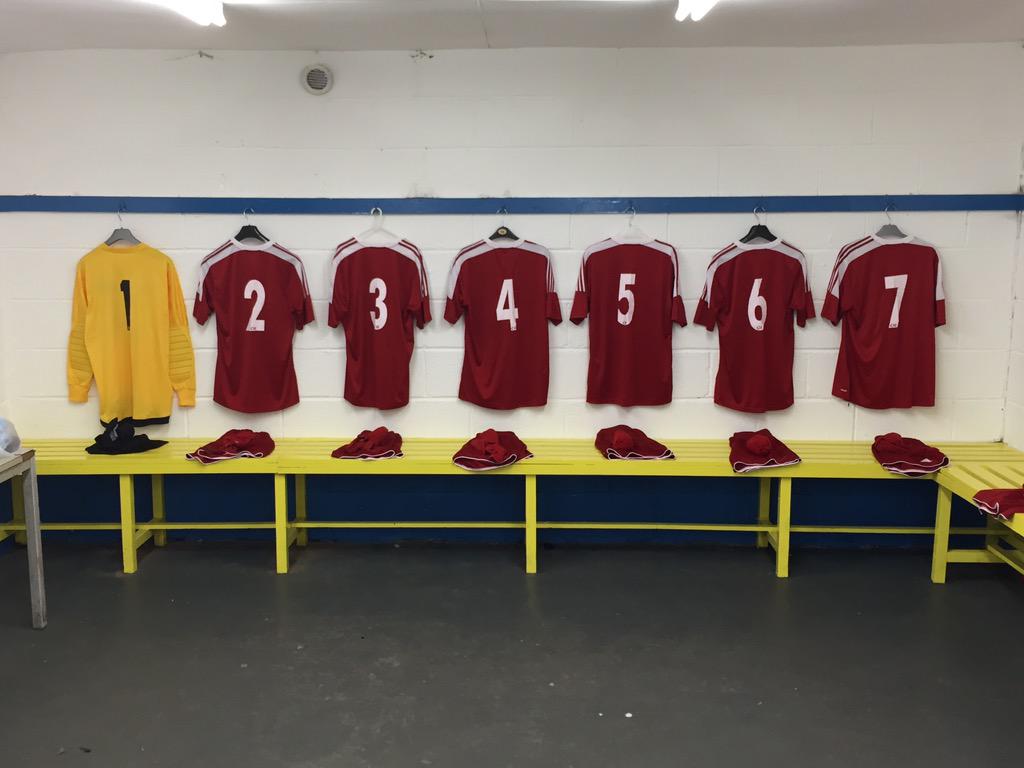 meadwaysporting's tweet photo. Match Day. 3pm KO @Smithswoodfirs v @PerrywoodAFC Mackadown Stadium B33 0JJ #comeonulions http://t.co/QURg4ufJNu