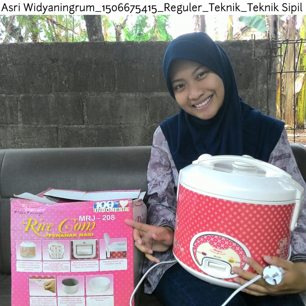 Asriwidy_'s tweet photo. @OKK_UI Sebagus bagusnya produk luar negeri tidak lebih bernilai dari rasa cinta produk rumah sendiri😘 #OKKUI2015 http://t.co/4z0B1O9boa