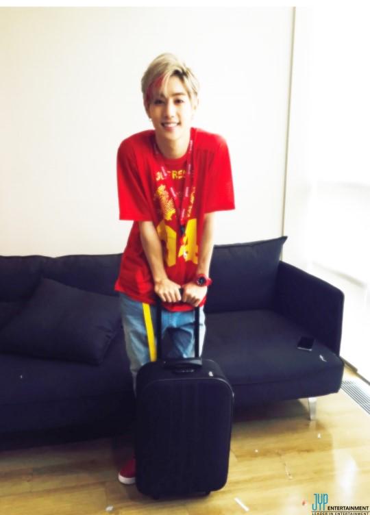 94328Jack_b's tweet photo. ヒョンヒョン http://t.co/IIkBAYmr3E