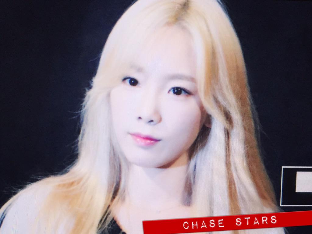 [PIC][15-08-2015]TaeYeon và SooYoung tham dự buổi công chiếu "SMTOWN THE STAGE" vào chiều nay - Page 2 CMcvR1QUAAAbCIO