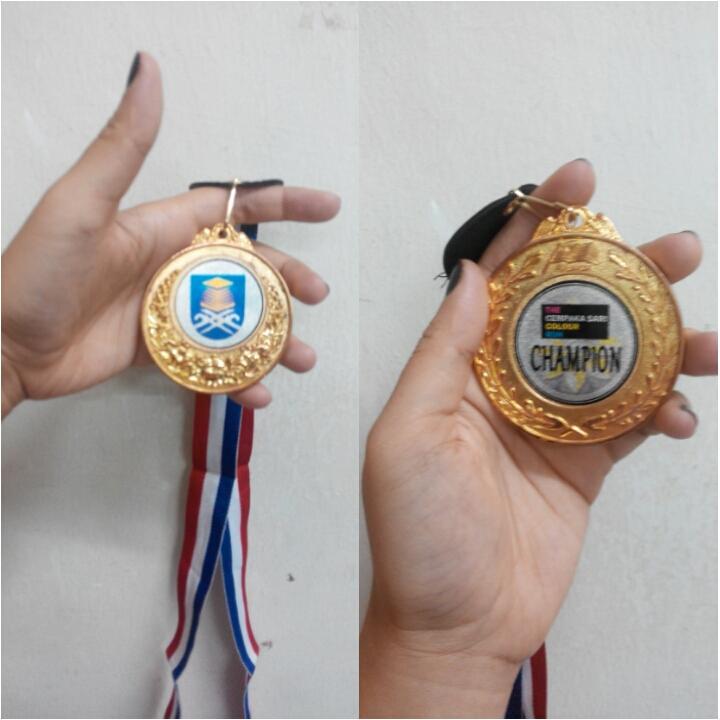 rozleenrahim's tweet image. 15 August 15. 
Rumusan : Colour run. Gold medal. Jamuan raya. Last raya.
I'm happy! I had fun! #kcscolourrun