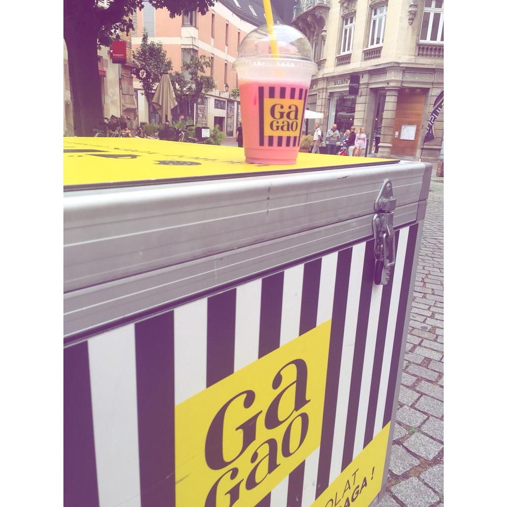 blogdejumelles's tweet photo. #beberose chez @Gagaocacaoteria ! http://t.co/ekmg190IRv