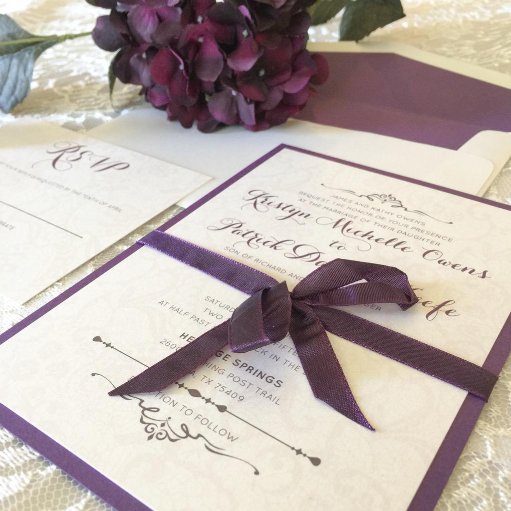 BFoxCreative's tweet image. We love the subtle #lace pattern in the background! #wedding #invitations