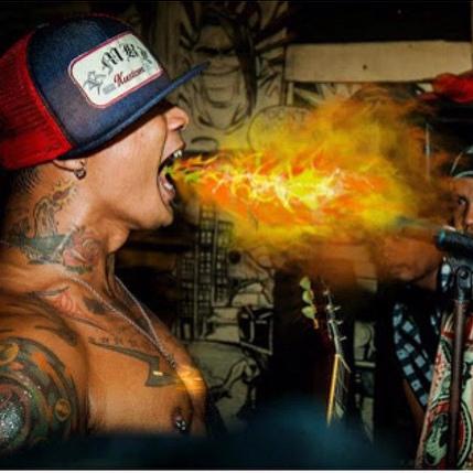 RumbleCP-LPGALL SIZERp. 150.000,-ORDER : cp: 08-2324-8888-16 pin : 25B6F351