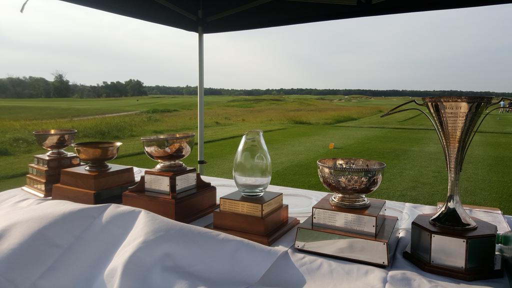 Shawsy14's tweet image. @southwood1894 Club championship weekend!  Course is prime and players on course! #prairiestyle golf #windgame