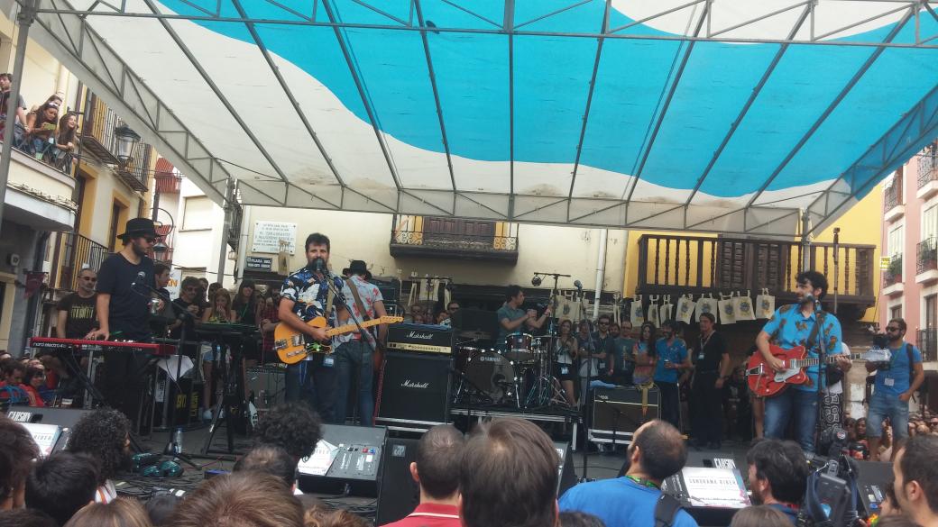 Gracias <a href="/sonoramaribera/">Sonorama Ribera</a> y Aloha  <a href="/carmouna/">Ángel Carmona</a> por este buen ratazo en la #PlazaDelTrigo Sois de puta madre
