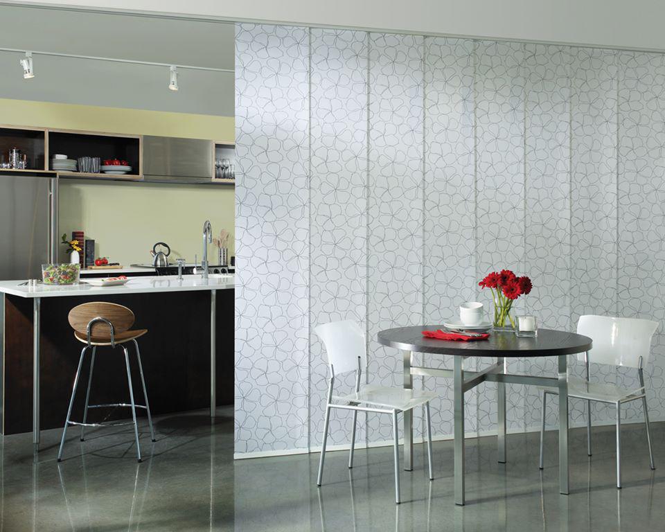 EddieZs's tweet photo. Need a #creative solution to your open floor plan? Try using #HunterDouglas #PanelTrack Shades as a room divider! https://t.co/G1nqpdWKkq