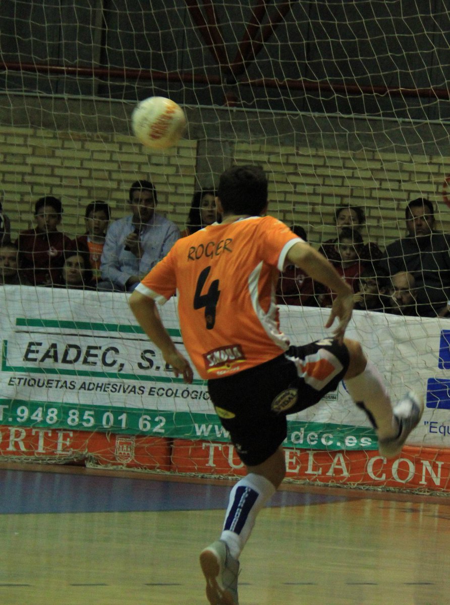 RiberaNavarraFS's tweet photo. Con ganas de ... #en4horas http://t.co/ND0f6uH2WQ