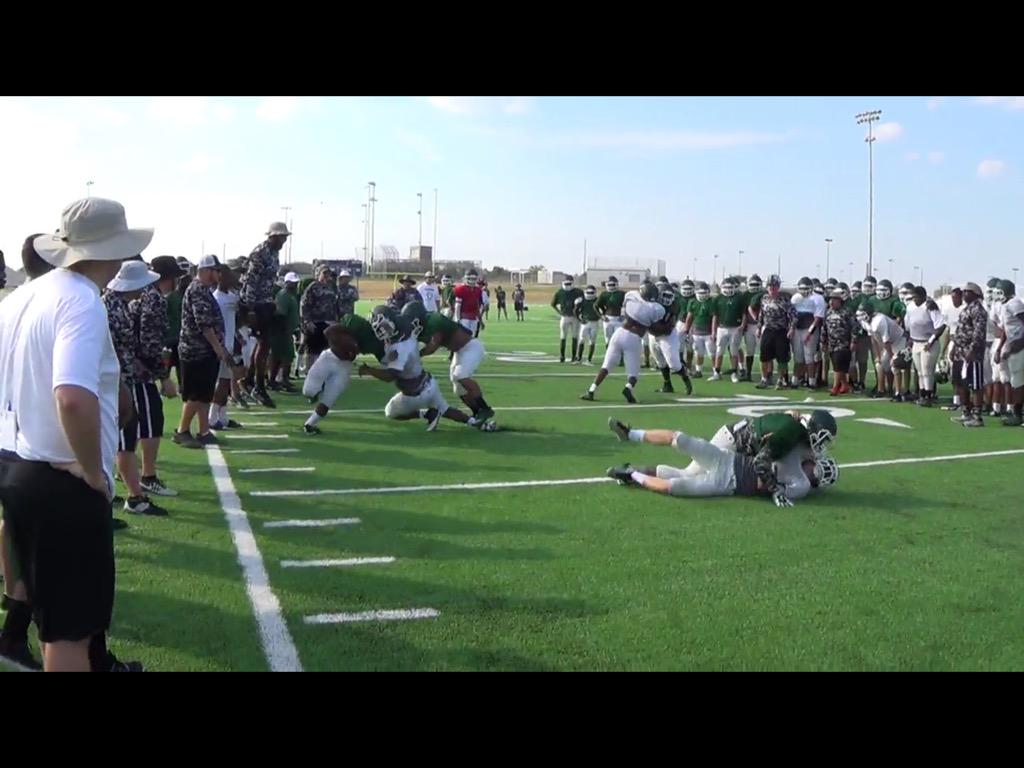CoachWCompton's tweet photo. @FindingNemo81 getting fired up after a great WR block! @Thefinessepapi brought the boom on this hit of the day! http://t.co/Q2QFDPABWH