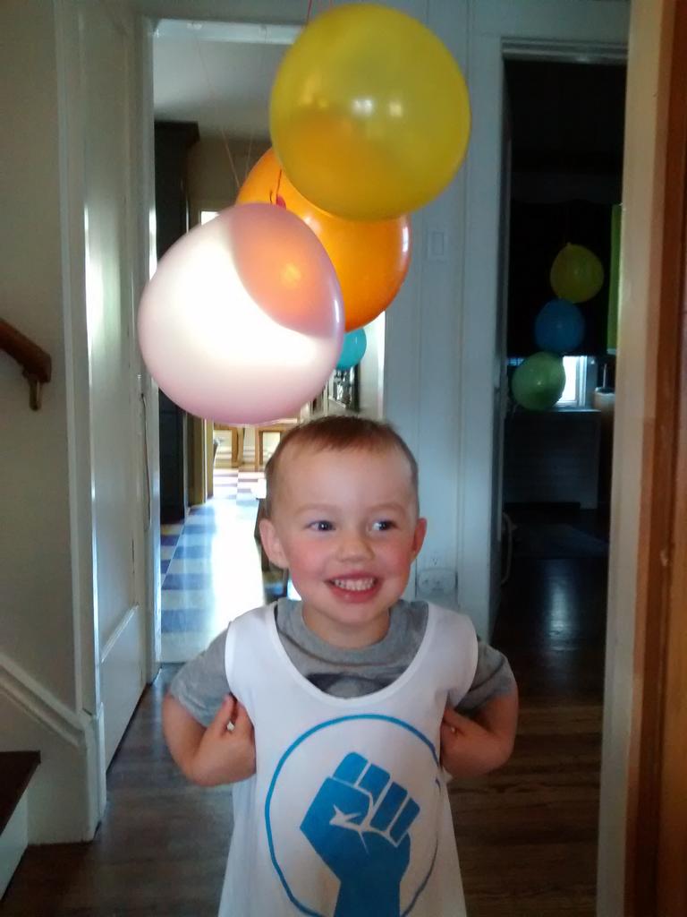 jacqfruit's tweet photo. 3 year old birthday Parker says go @TJReeds &amp; @Union_Ultimate  #cuc2015 #announcers http://t.co/47yrJK4LIa