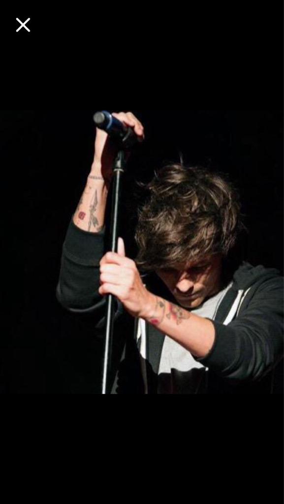 LouisgirlKaho's tweet photo. Louis girl🚺
Louis boy🚹
とりあえずRT!!!
#Louis好きな人RT
#Louis好きと繋がりたい
#LouisGirl
#LouisBoy
#MTVHottest One Direction http://t.co/GNF31rZuai