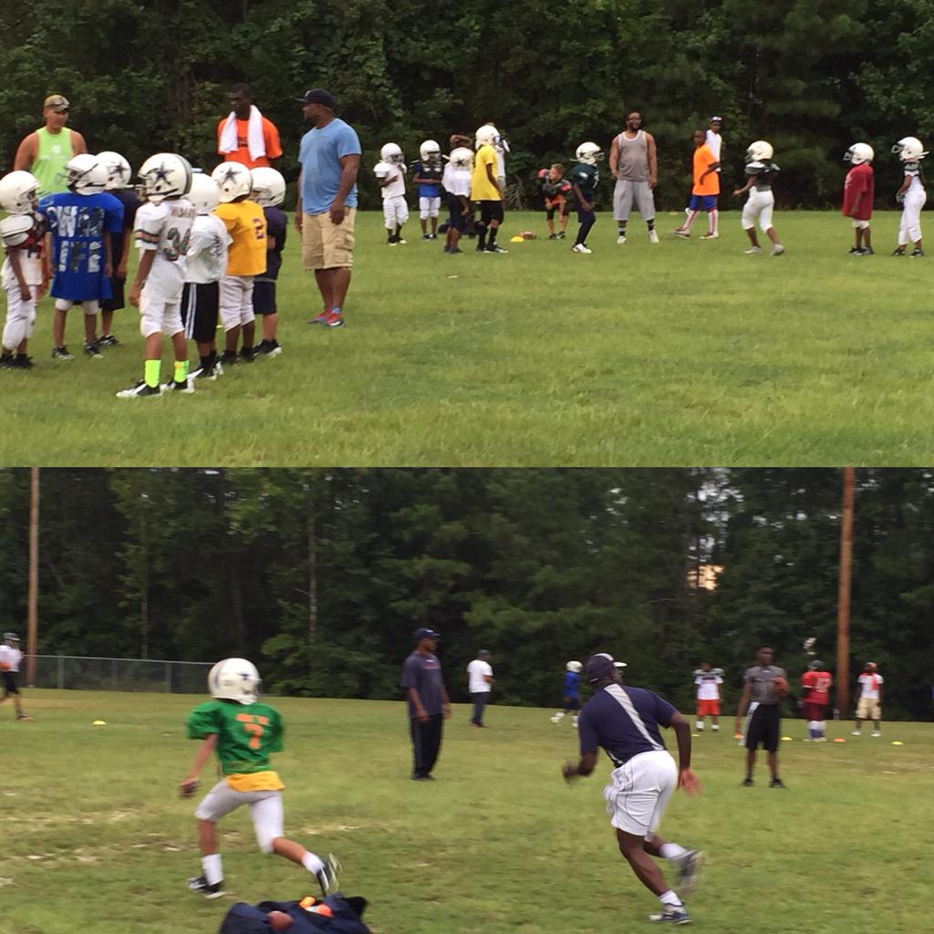 AugTeamElite's tweet photo. It's not too late to register!! Ages 5-13!! Visit http://t.co/wqFZDoQSjU #augusta #augustaga #youthfootball #CSRA http://t.co/8rK3lamnm0