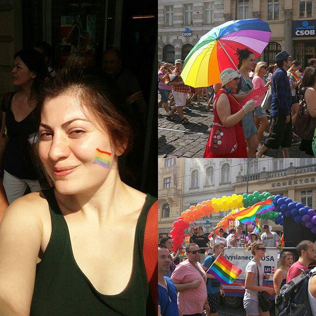 MarieTalak's tweet photo. My first real #Pride. #SupportRainbow #ColorfulCheerleader #PraguePride http://t.co/Mq87cFr7OQ