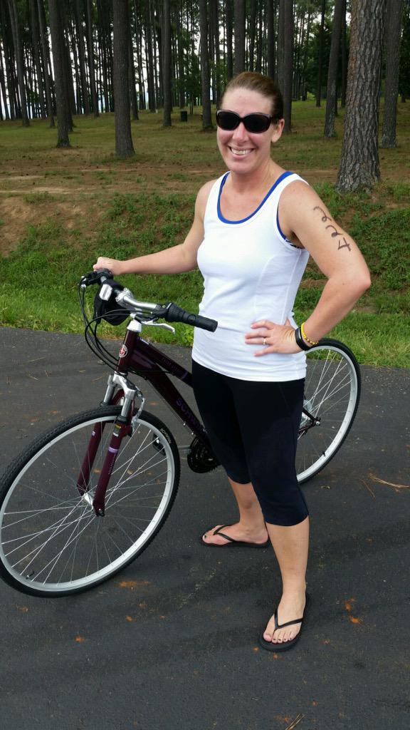 Kylie_Dunkerley's tweet photo. Something old, something new, something borrowed, something blue! Works for races too! New PR! #2ndtri http://t.co/gK5aWGKE84