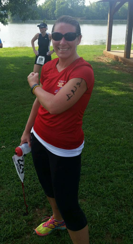 Kylie_Dunkerley's tweet photo. Something old, something new, something borrowed, something blue! Works for races too! New PR! #2ndtri http://t.co/gK5aWGKE84