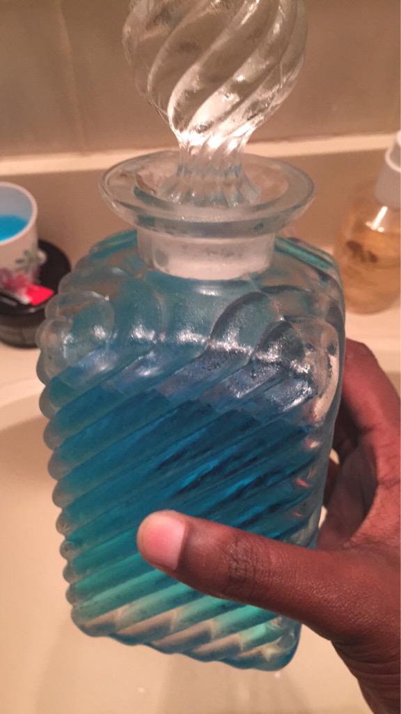 DrakoTsunami's tweet photo. My mom be putting ordinary shit into other shit. We don't need this for listerine. I feel like I'm in Harry Potter http://t.co/DaqIPSguwC