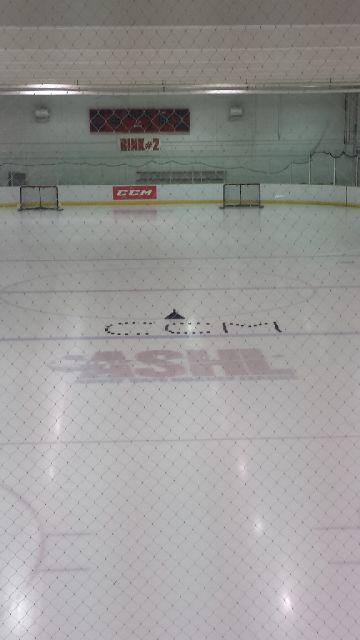 dcal25's tweet photo. @funwitha_k @MBMPhotography @calds19 @sliderlee #CCMSkillsCamp under way for the Portage/Oakville boys #MadeofHockey http://t.co/uGbWEhJjpR
