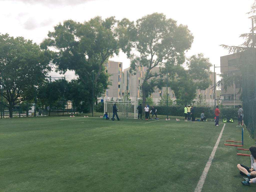 Captain_NYC51's tweet photo. Assister à l'entraînement des américains et des français pour les finales des relais : juste le rêve 😍😍😍 #WMAC2015 http://t.co/PQoUiiGT4z
