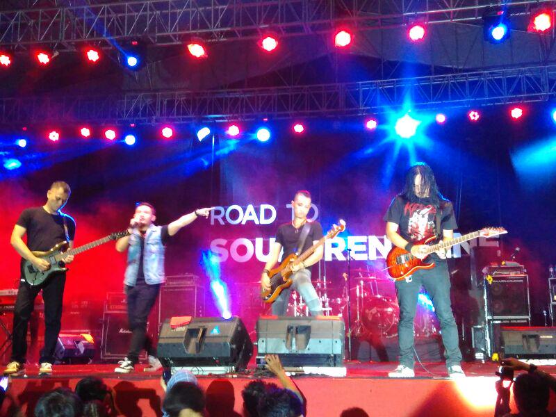 BackBonersJOGJA's tweet photo. matur suwun @ABackBone @Amild @BackBonersSMG #RoadToSoundrenaline2015 #karenakamidisiuntukkalian http://t.co/b1gx0SBQ9p