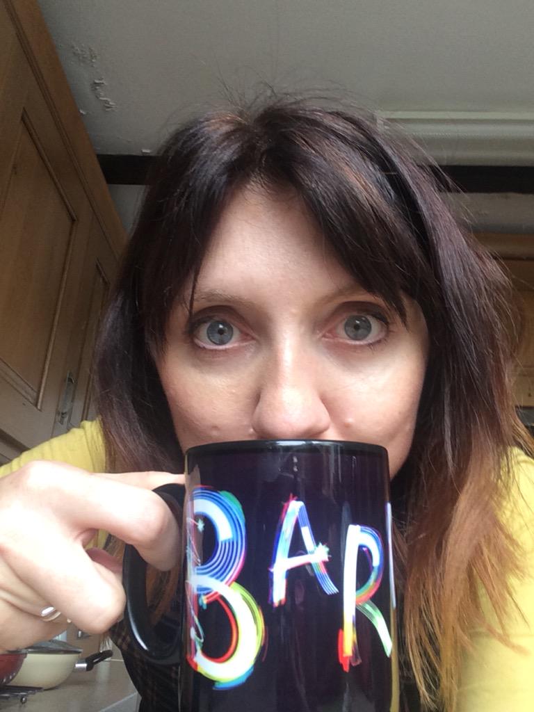 Can't be in Cardiff but sending good wishes 2 the cast of <a href="/BarnumTour/">Barnum the Musical</a> with my brew! <a href="/RealBrianConley/">Brian Conley</a> @LinziHateley 🎪🐘