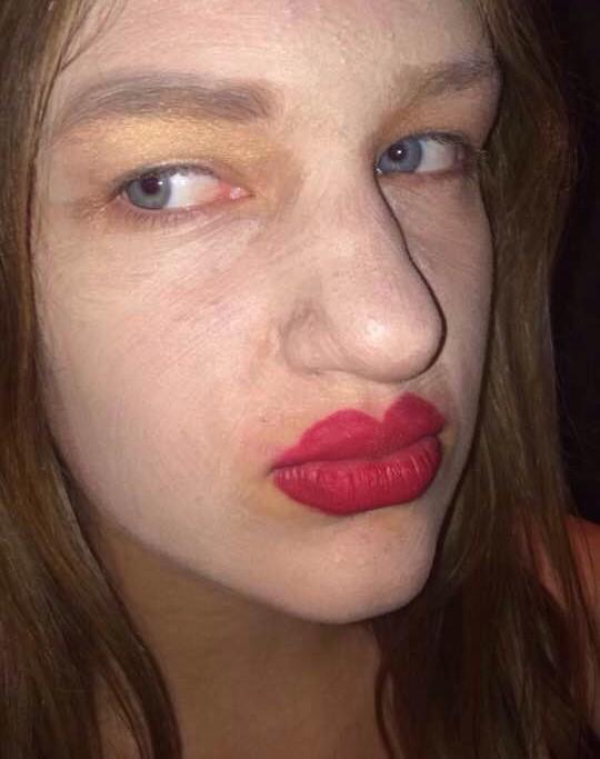 ig33plus36's tweet image. Girls at my school be wearing makeup like