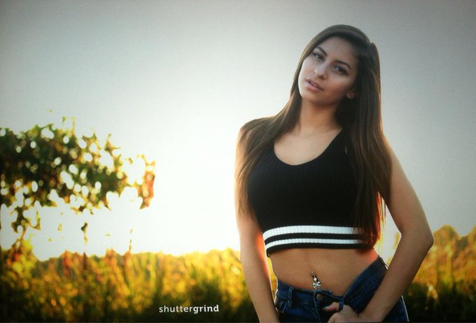 Little preview of a shoot I did with a friend 💘 http://t.co/f24VRsbDPQ