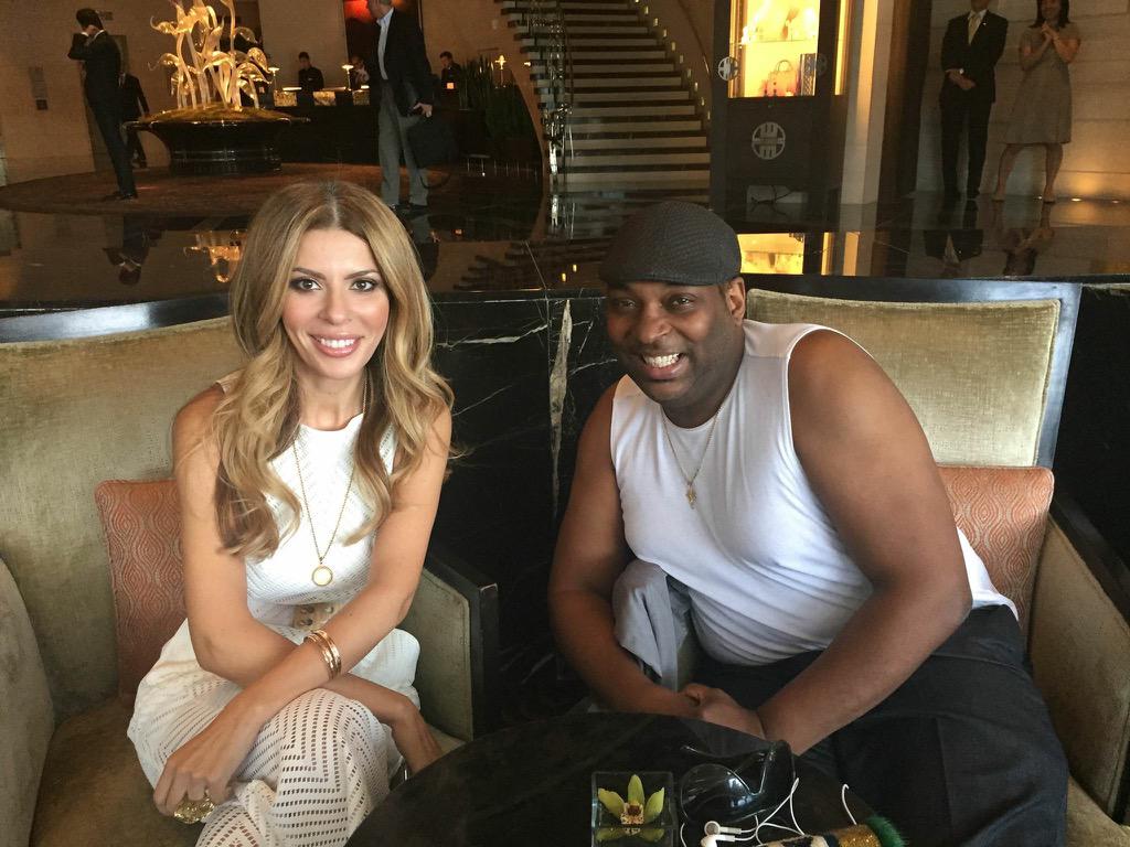 me_taichunn's tweet photo. Lobby Lounge’ Mandarin Oriental  With @BISPOKLifeStyle Founder @RoseMarie #alwaysworking #rockyourindependentstyle http://t.co/DPz6apUD0k