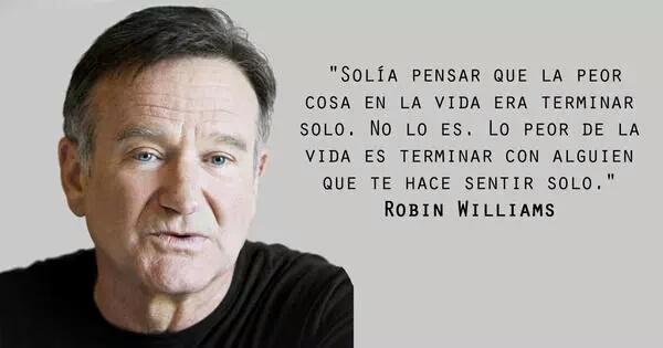 MejoresTwits's tweet photo. Robin Williams. Y con él se va un pedazo de la infancia de mucha gente #ElClubDeLosPoetasMuertos http://t.co/oxOHLKqFNw