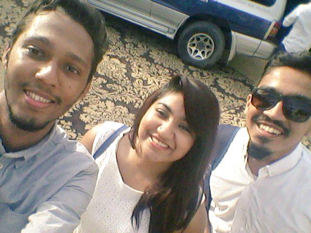 stoicKhan's tweet image. with certified chichoras :p #PakFest