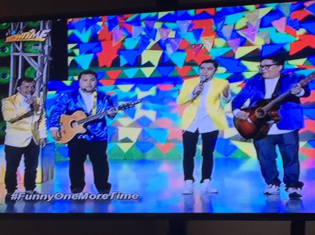 MadayagRay's tweet photo. @jugsjugsjugs @teddspotting ang galing kau sa it's showtime #FunnyOneMoreTime http://t.co/h0UrSLnOAv