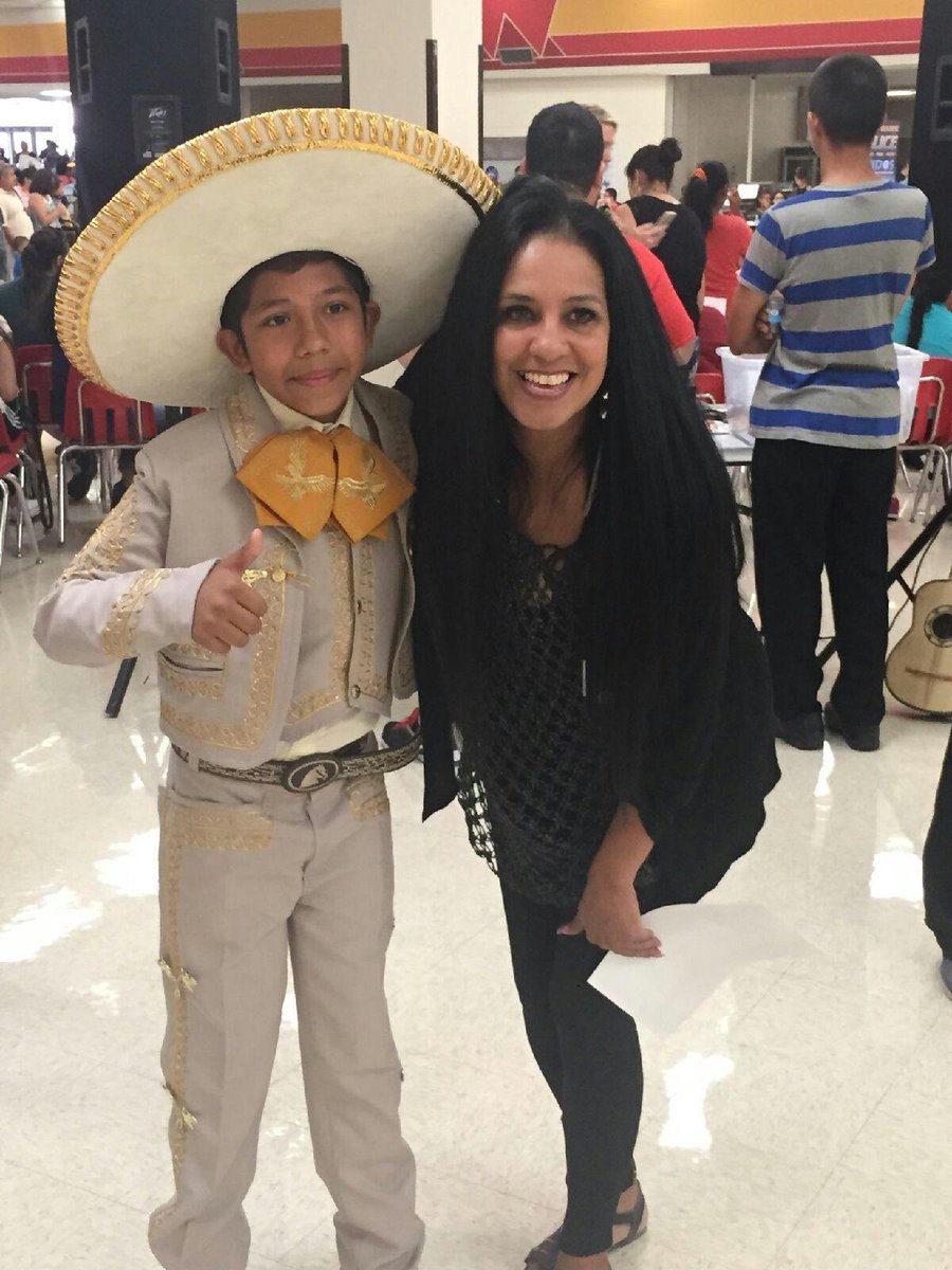 GPISDTeamELL's tweet photo. Bil/ESL Exec Dir, Ms. Schenck, was thrilled to reunite w/ @grandprairieisd singing sensation Miguel Martinez today! http://t.co/9hvwhiEZXa