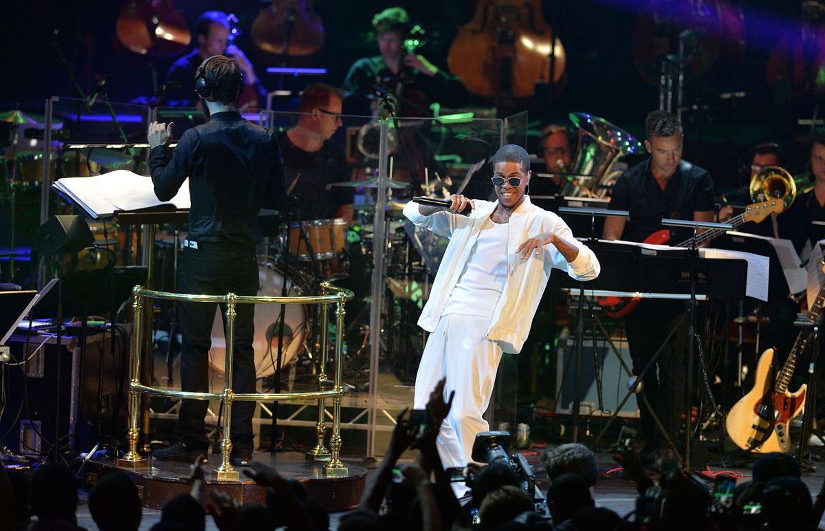 1Xtra's tweet photo. Perfect Saturday night viewing >> watch the FULL #1xtraProm on @BBCiPlayer: http://t.co/1wcDrQwRll http://t.co/jzAvRXFN4u