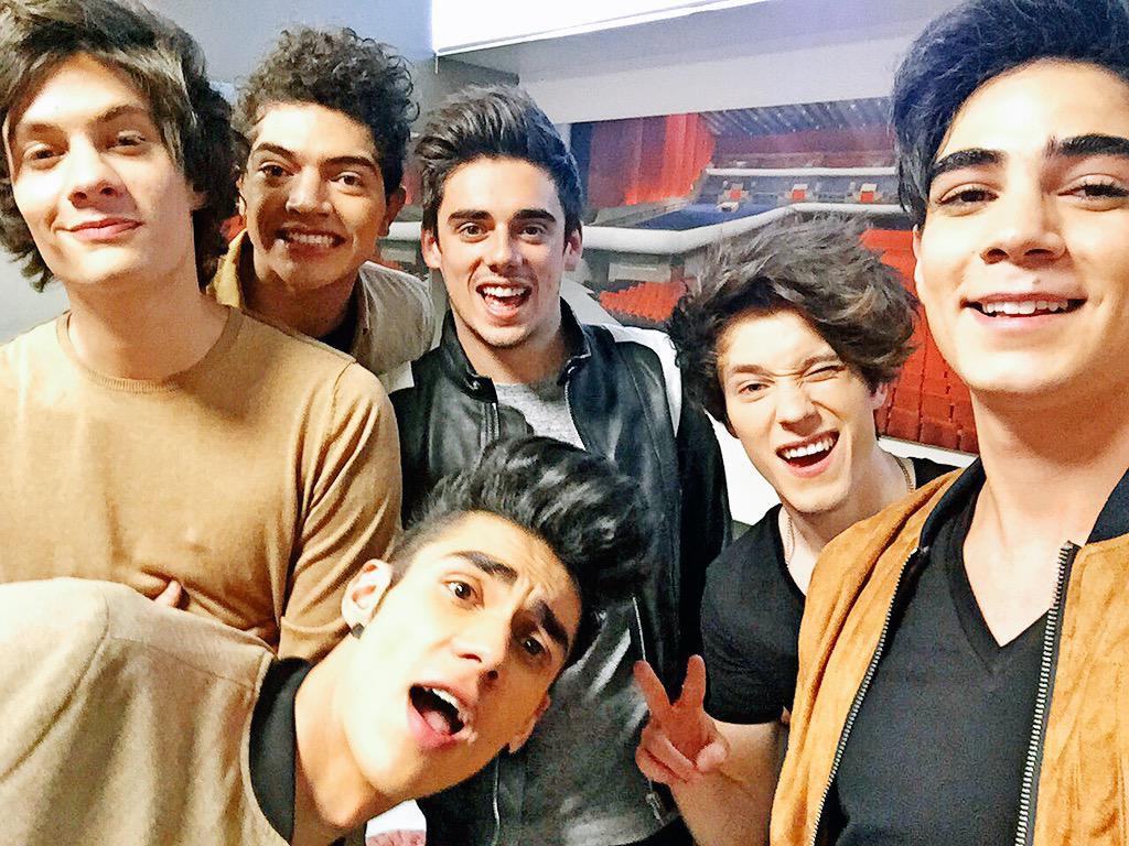CD9's tweet image. Chris is in da house! 👊🏻 w/@ChrisMears93