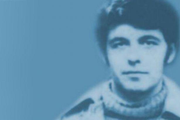 solhaberportalY's tweet photo. 40 yıl önce aramızdan ayrıldı, emperyalizme karşı mücadelesi sürüyor
http://t.co/d0w71yqxaa http://t.co/uc0tDXG0p0