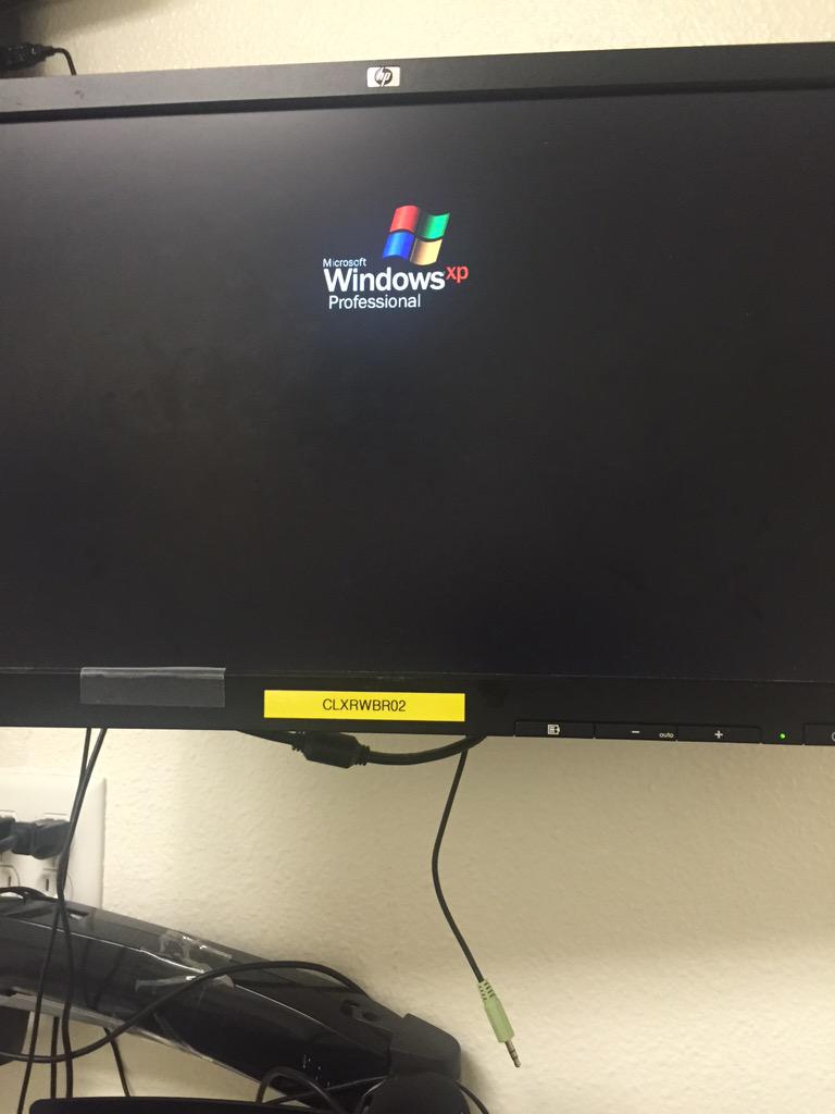 thefarfar's tweet image. Using windows XP is considered being state of the art in some dental offices. #TechGap #eHealth