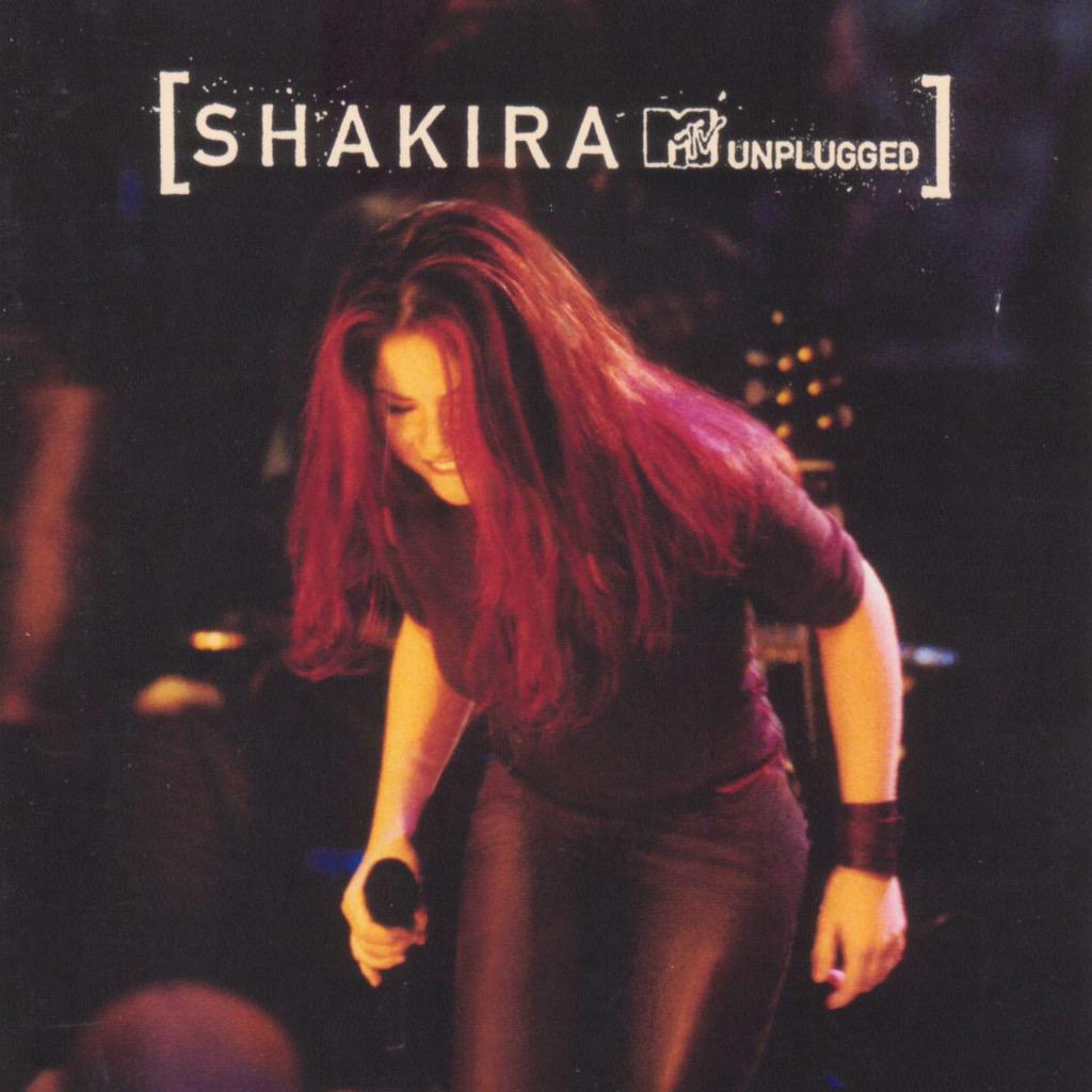 Shakira pantalon cuero sale
