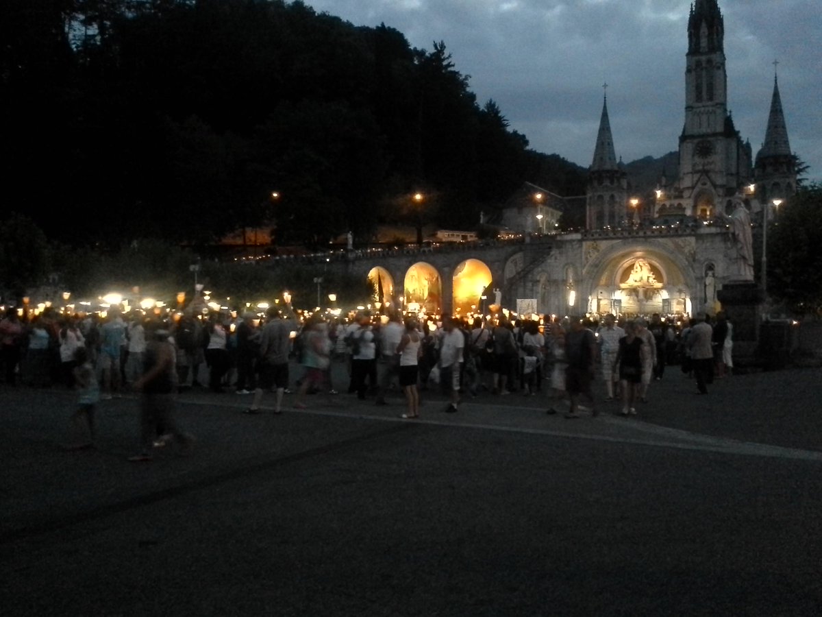 CathoFrance's tweet photo. http://t.co/zqJPynm7gV