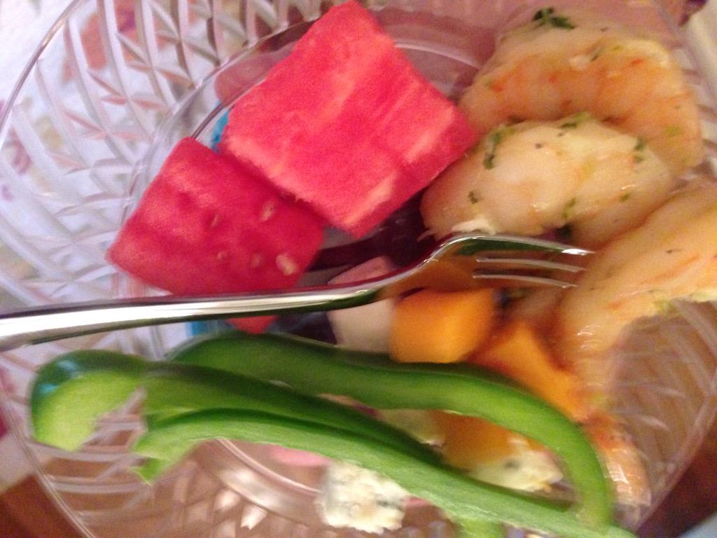 SamSpeakerGuy's tweet image. At a reception and look... #TinyForks