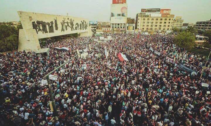 jhgfdyan_s's tweet photo. Thousands protest in Tahrir Square for basic human needs #yestoiraq #iraqprotest http://t.co/xU2AKNjwH3