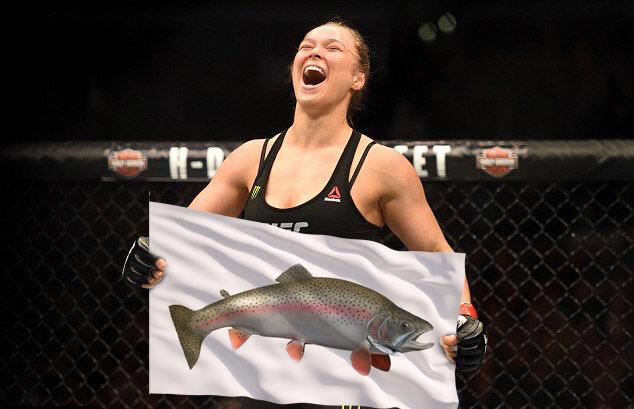 ToBeMiro's tweet photo. @RondaRousey has a flag! A cold fish flag @LanaWWE #RusevFlag http://t.co/hhqblOUVsq