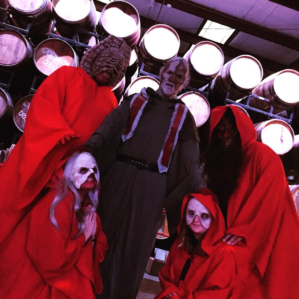 RedVeinArmy's tweet photo. More pictures from @StrangewaysRVA last night. #drinkstrange #scarestrange http://t.co/Qaeu1nmMNF