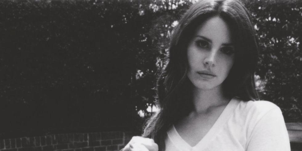 Cosmopolitan's tweet photo. GUYS, Lana Del Rey's new album now has an official release date: http://t.co/Omvk37gbo5 http://t.co/sUFc5Ca1de
