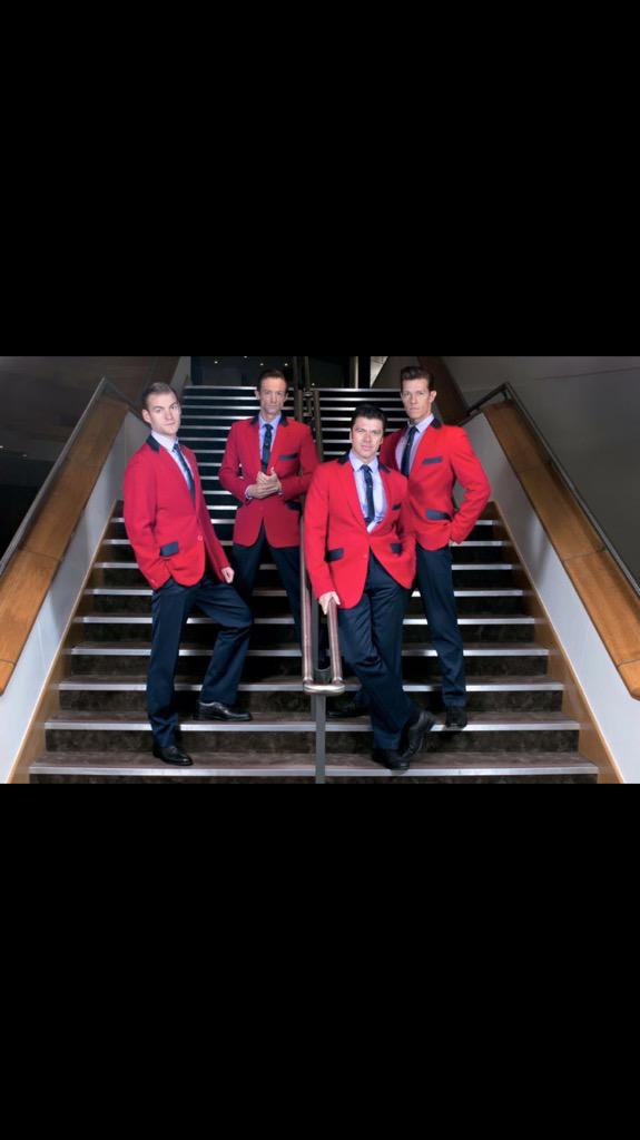 samferriday's tweet photo. Your original UK Tour Seasons @TimDriesen @samferriday @stephenwebb1983 @TheGriffmiester @JerseyBoysUK http://t.co/LL11asl4H6