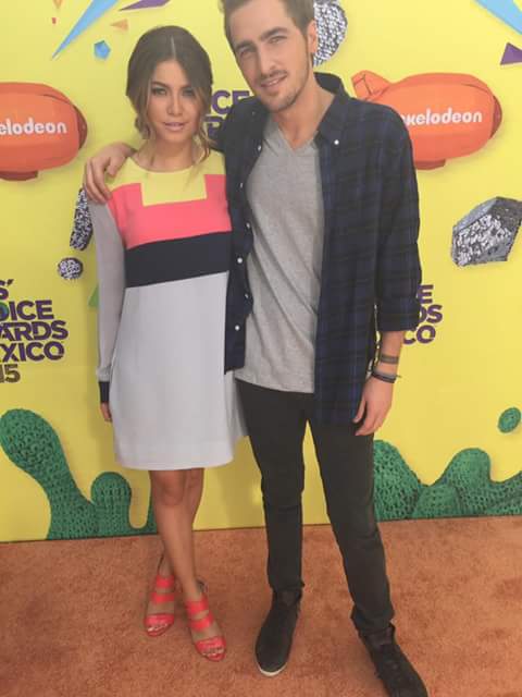 SofiaReyes_FCB's tweet photo. Guapísimos @SoSofiaReyes & @HeffronDrive En #KCAM2015! http://t.co/0d3mdVw8aa