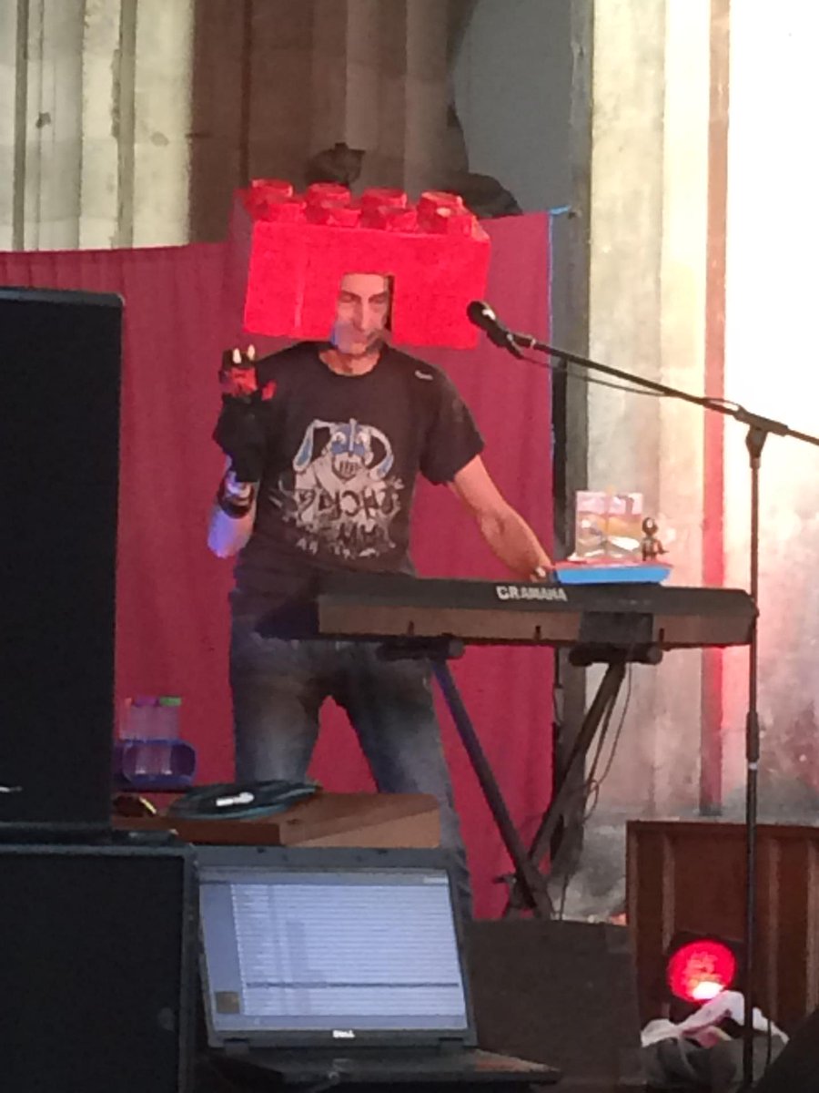 MonaghanAndrea's tweet photo. Giant Lego brick on his head, devil glove puppet on his hand...
#HedFest
#speechless http://t.co/Frs7MeuwL6