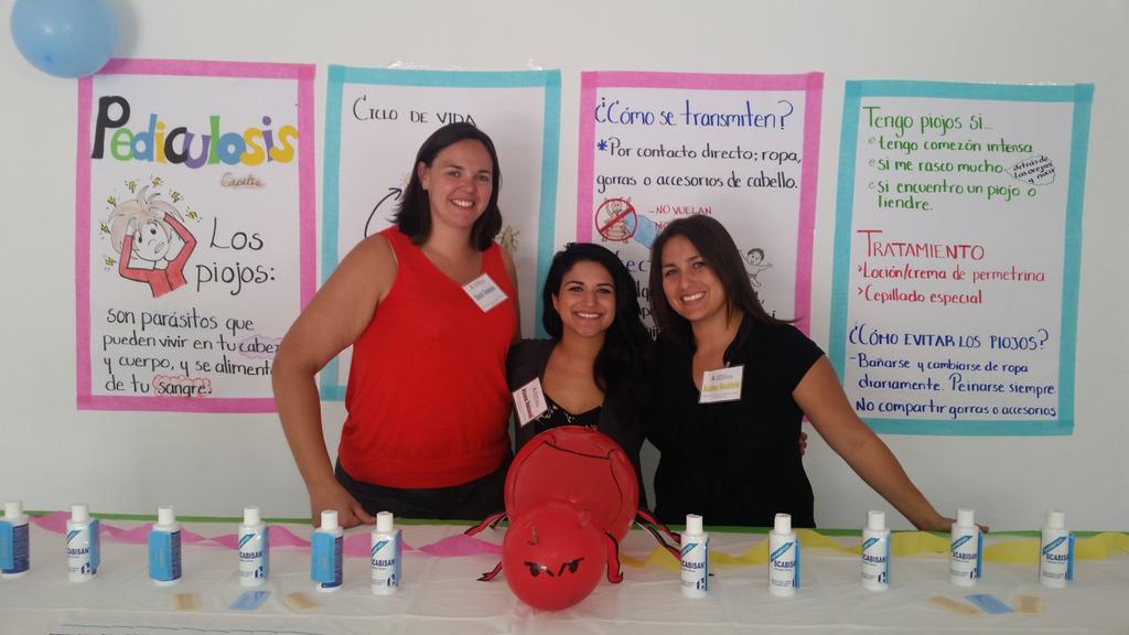 pcjefa's tweet photo. @UACON @kathymb4 @ProfLacasse @patty_wilger WILDCAT NURSES doing hlth promo in Nogales, Sonora w/ Mexican partners. http://t.co/5uGAnh3ocH