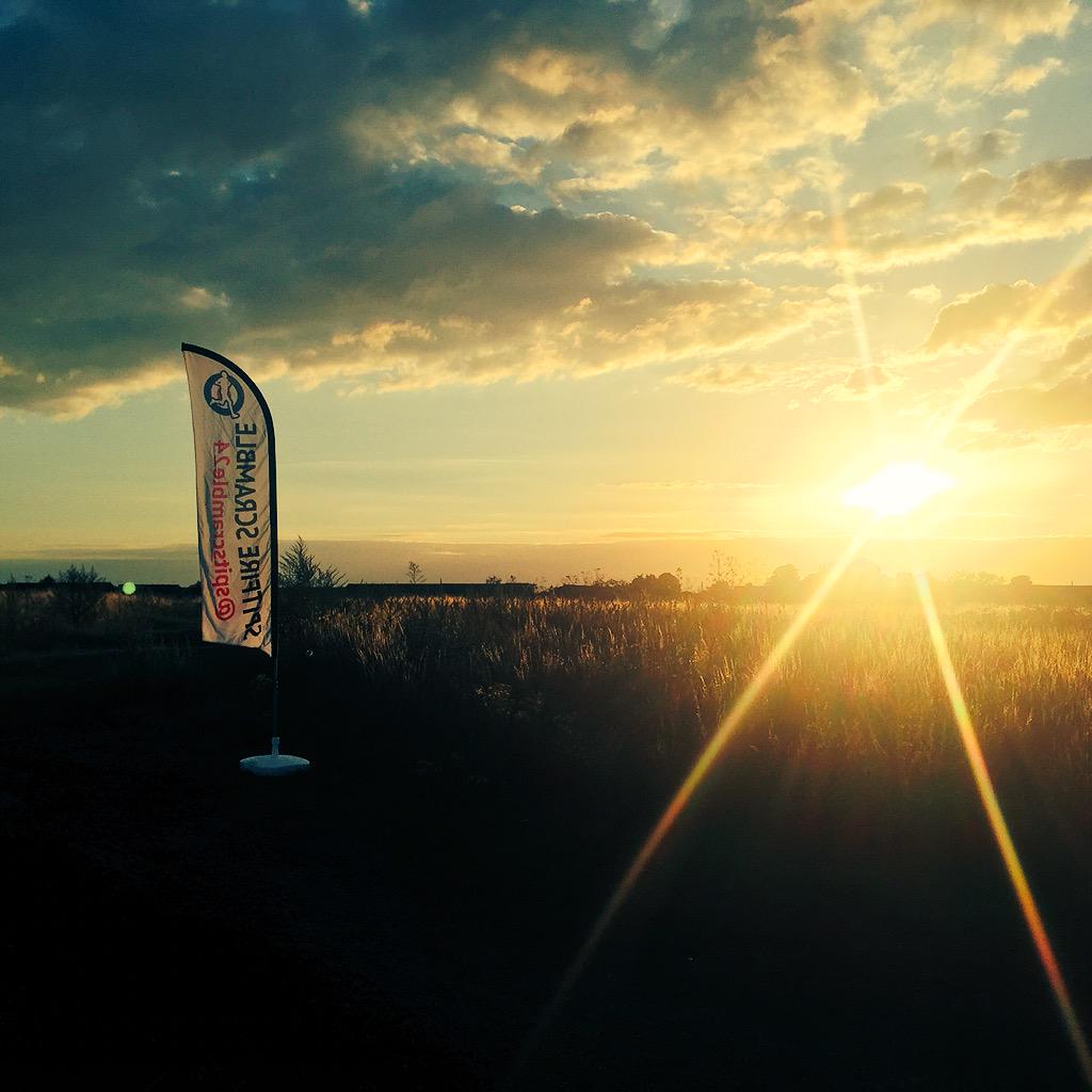 sj_perera's tweet photo. Sunset at #SpitfireScramble #ukrunchat #teamred http://t.co/2T5hqjHL3u