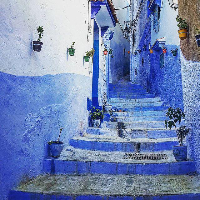 NicheEscapes's tweet photo. Credit @k_loux via Instagram #nicheescapes #magical #chefchaouen #chaouen #kasbah #walls #history #architecture #bl… http://t.co/ODKvCYTGIU